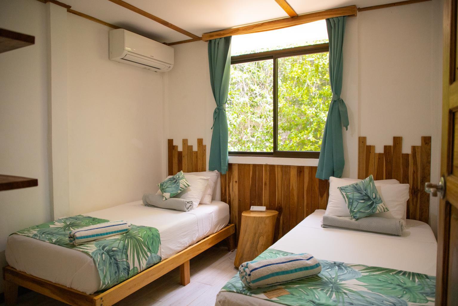 Drift Away Lodge | Near the Coast Hotel/Resort/Hostel For Sale in Playa Avellanas