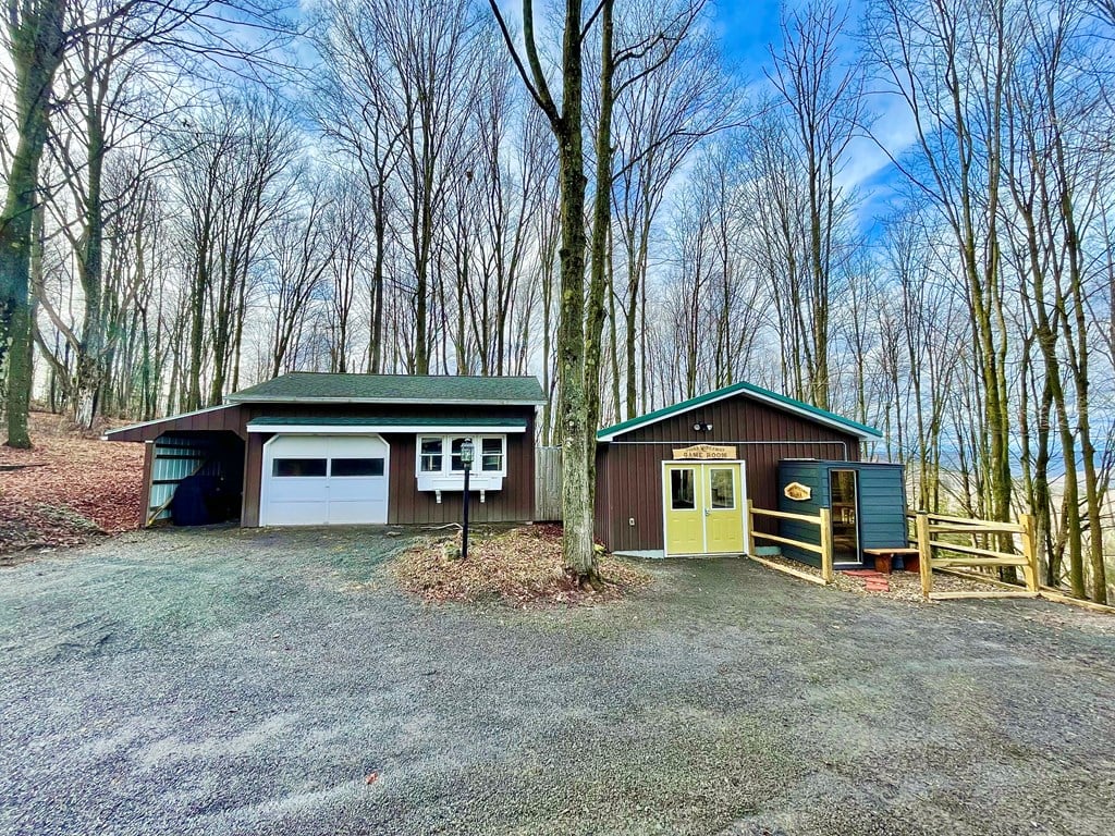 451 Benauer Road