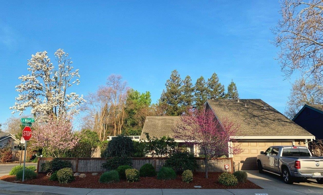 2205 La Mesa Ct