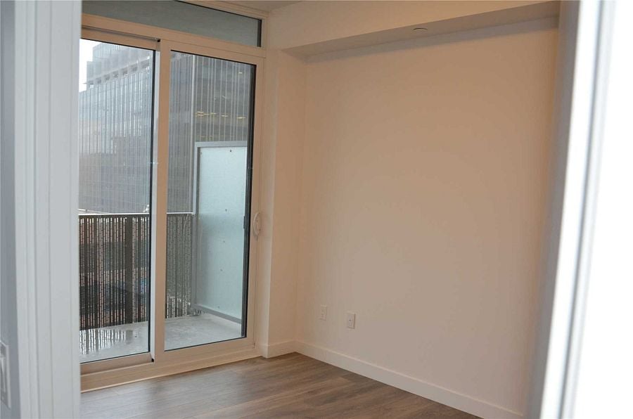 8 Eglinton Avenue E Unit: 711