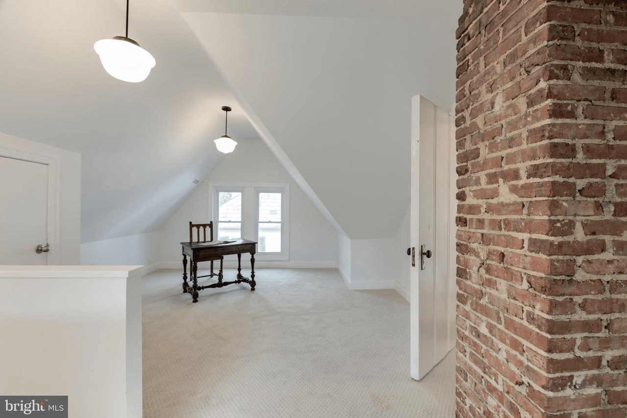 9 Franklin St