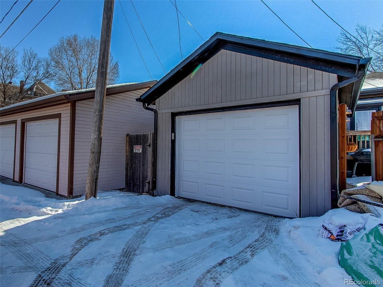 2605 W 37th Ave