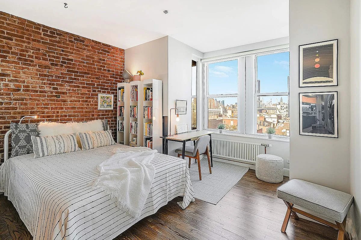 60 Pineapple St APT 7E