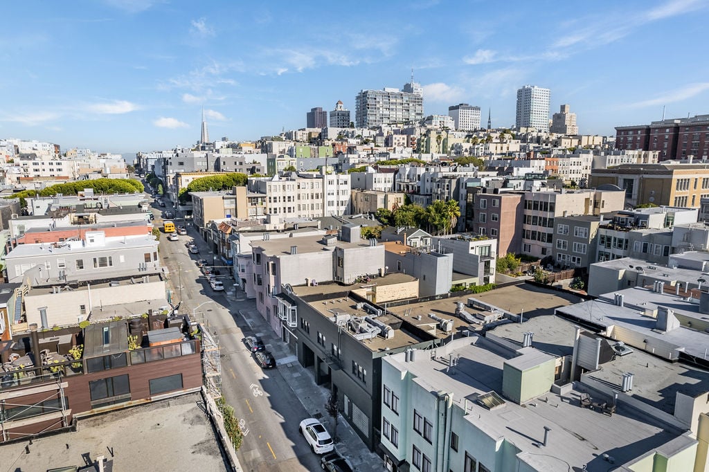1469 Pacific Ave | 16,493 Light Manufacturing Warehouse