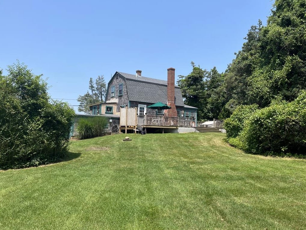 39 Hines Point Rd
