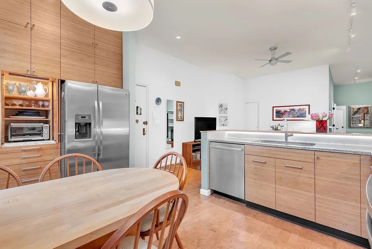 107 Wyckoff St, #1