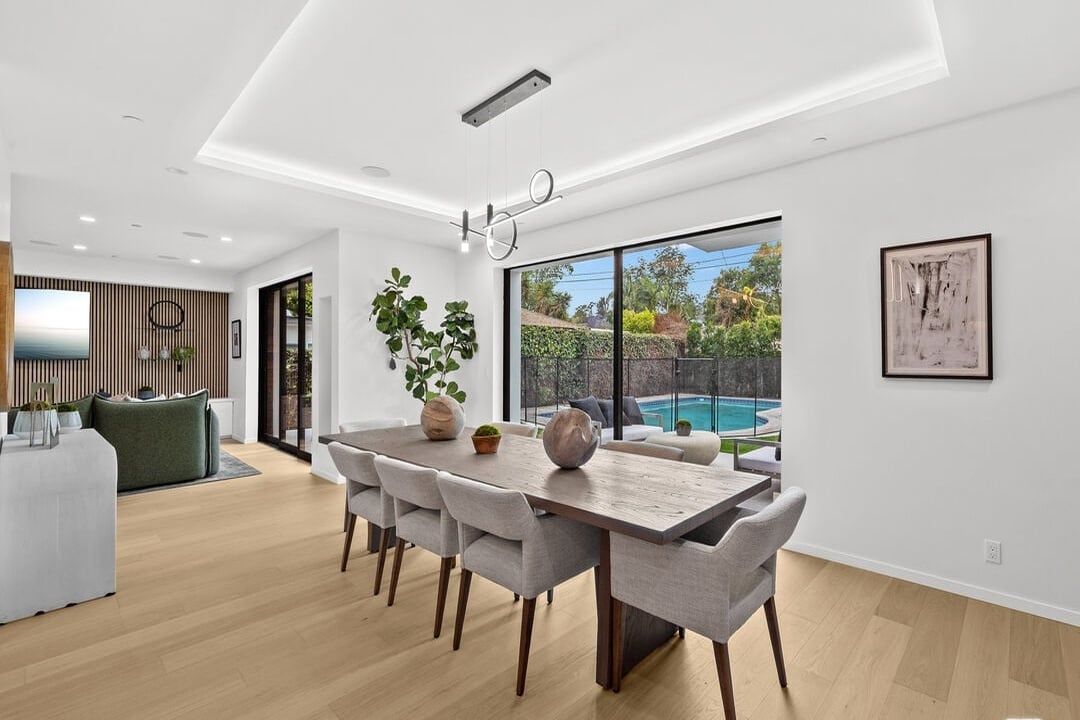 Castle Heights Pl, 90034