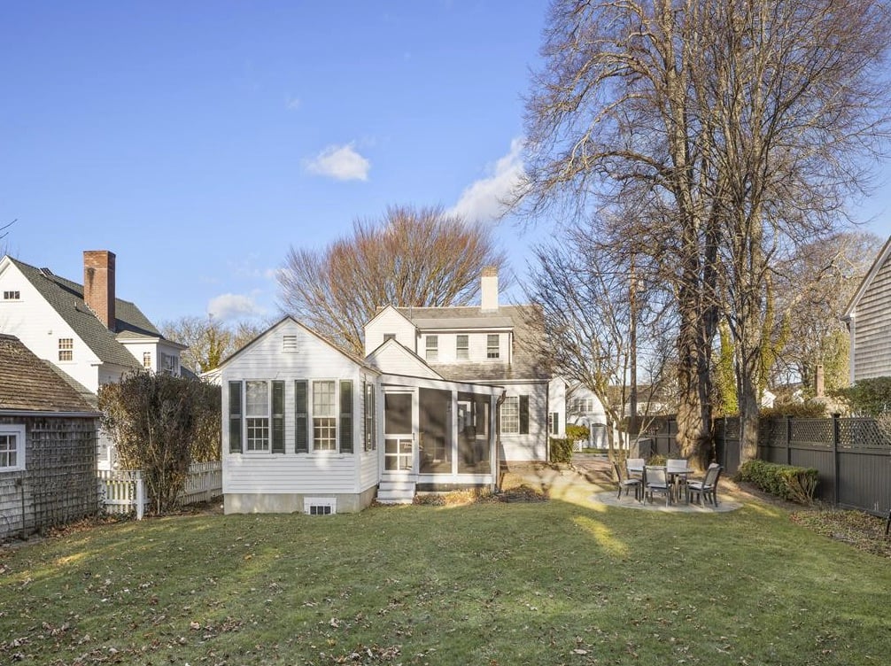 50 Cooke St