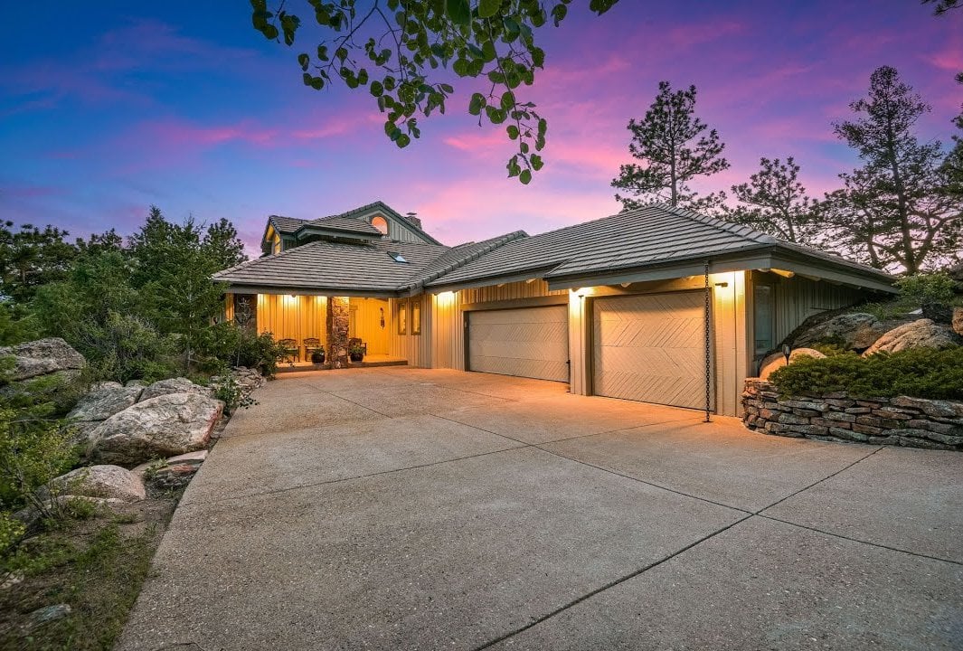  2611 Fox Acres Dr E