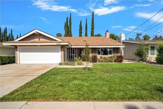 10429 Glade Ave