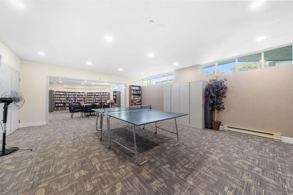 2800 Chesterfield Ave, #406