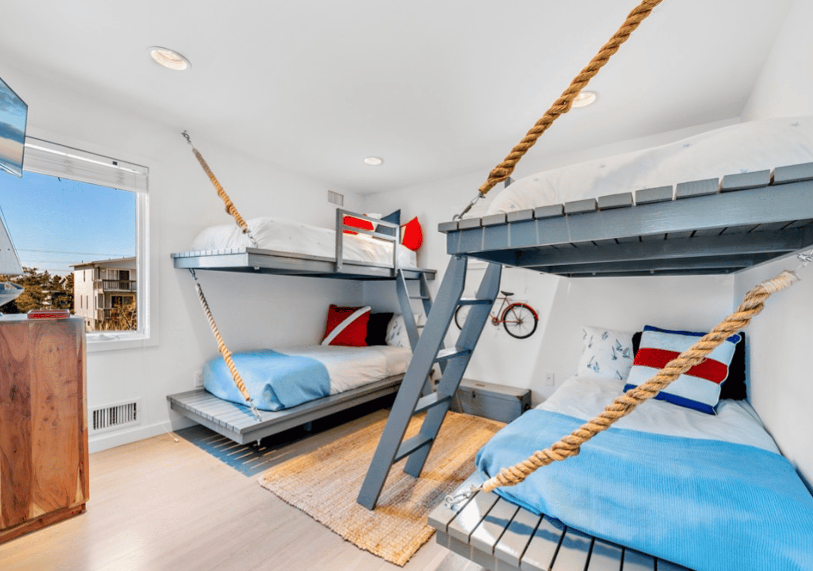 13 E Essex Avenue, Harvey Cedsars