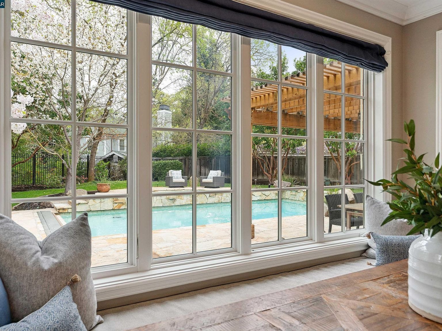 56 Hidden Oaks Dr