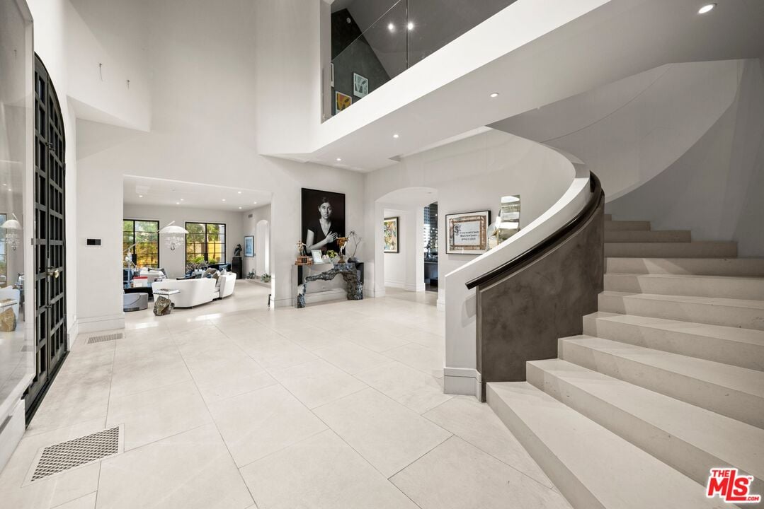 Stone Ridge Ln, 90077