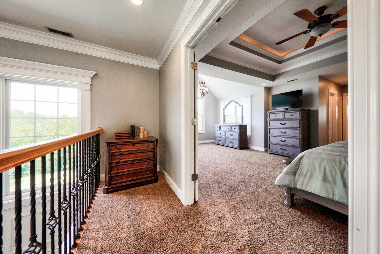 6111 Hensley Rd