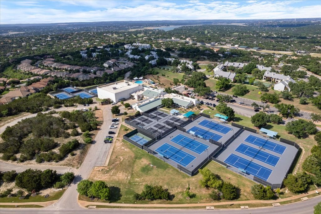 185 World of Tennis Sq