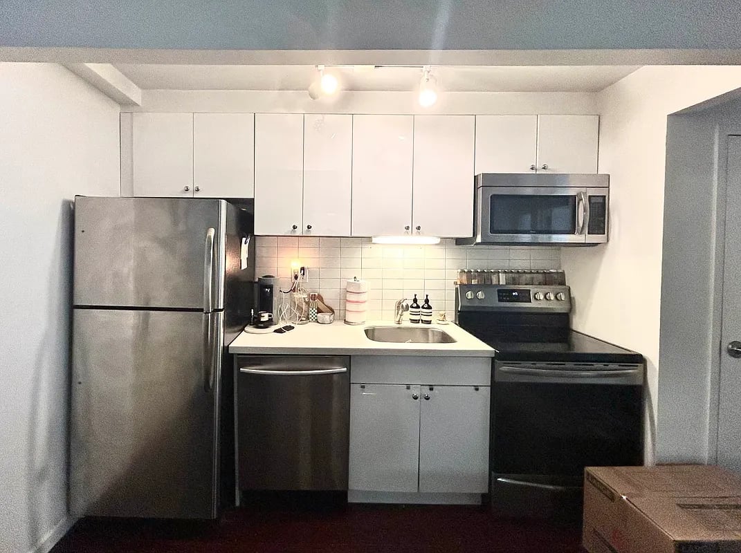 286 Stanhope Street #4F