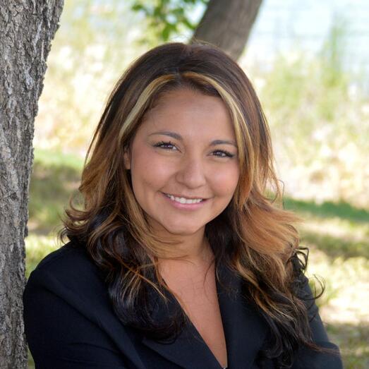 Celina Quinones Westminster, CO Real Estate Agent Headshot