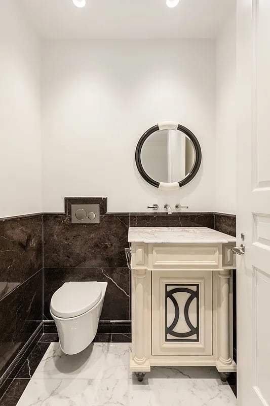 27 East 79th Street, 9/10