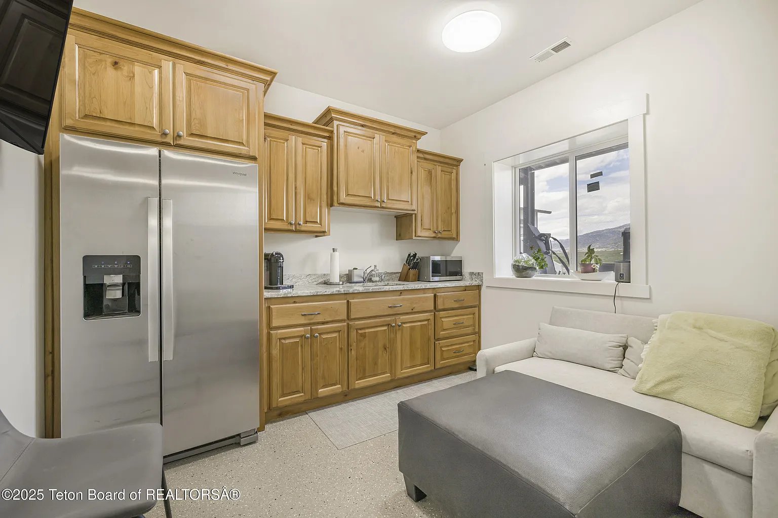 2399 Chapel Rd