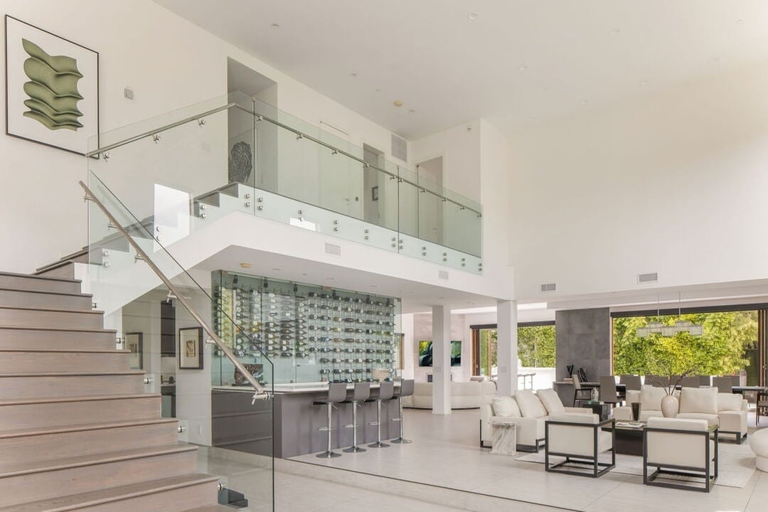 Aurelian Pavilion, W Sunset Blvd, 90049