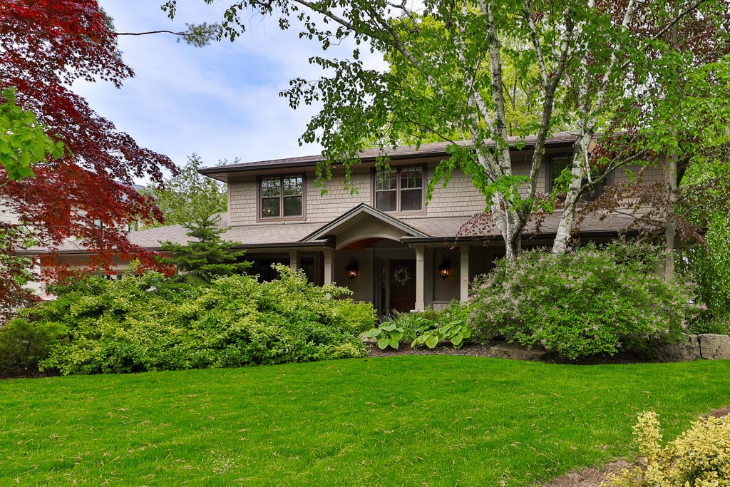 1293 Greenoaks Dr