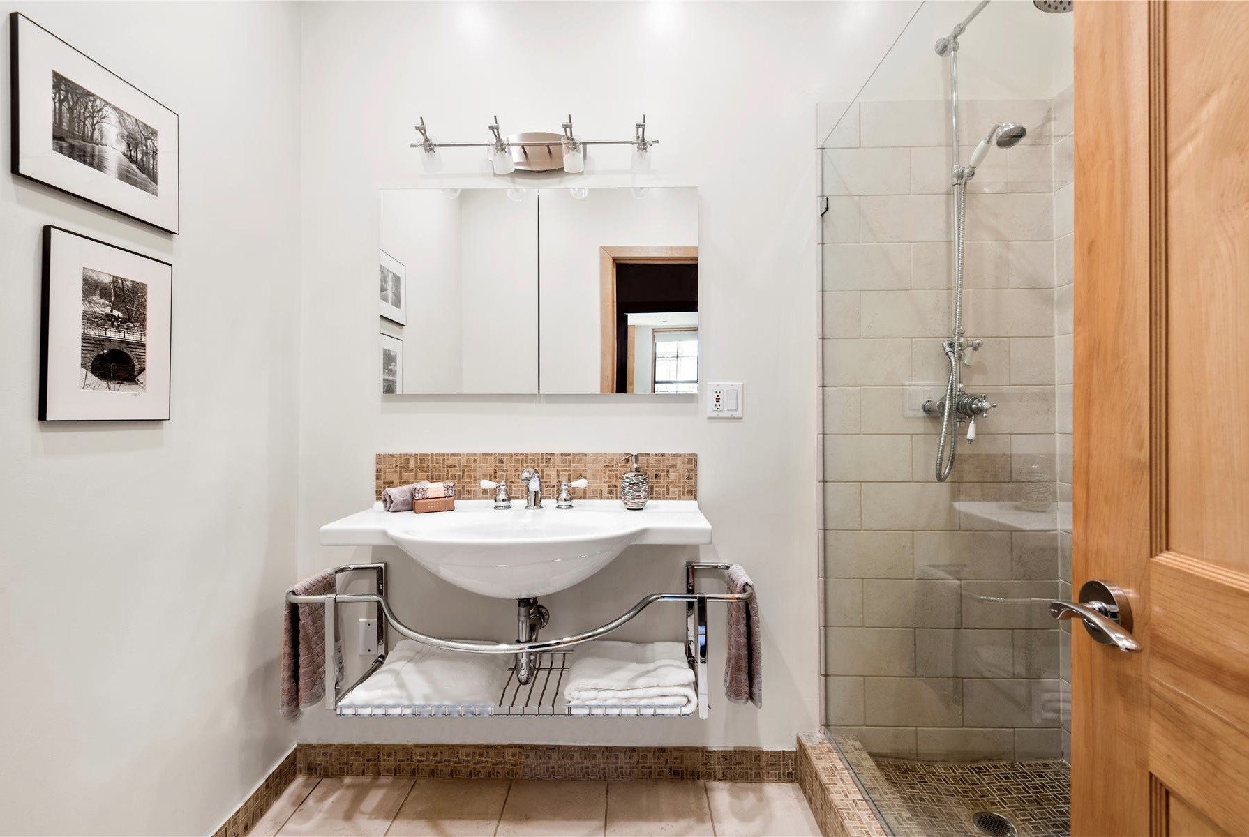 169 Spring Street, #6