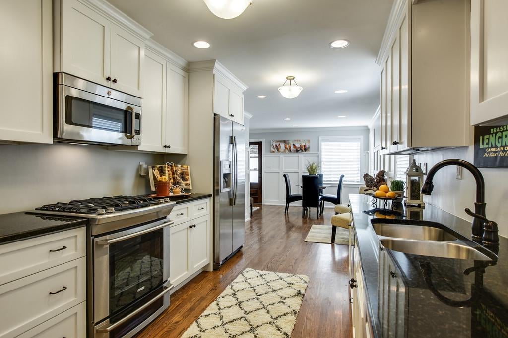 315 Battle Ave