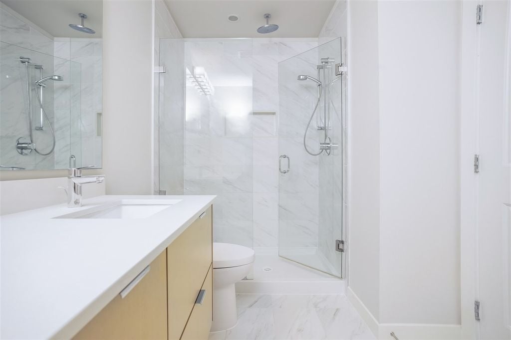 255 W 1st St, #510