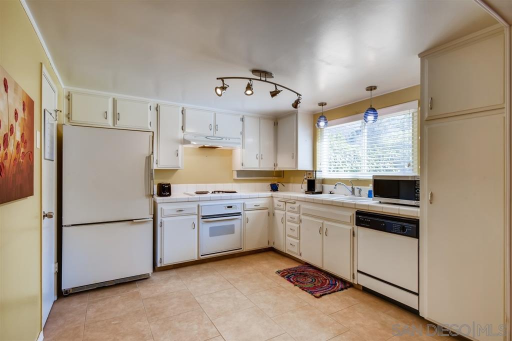 1359 Orange Grove Rd