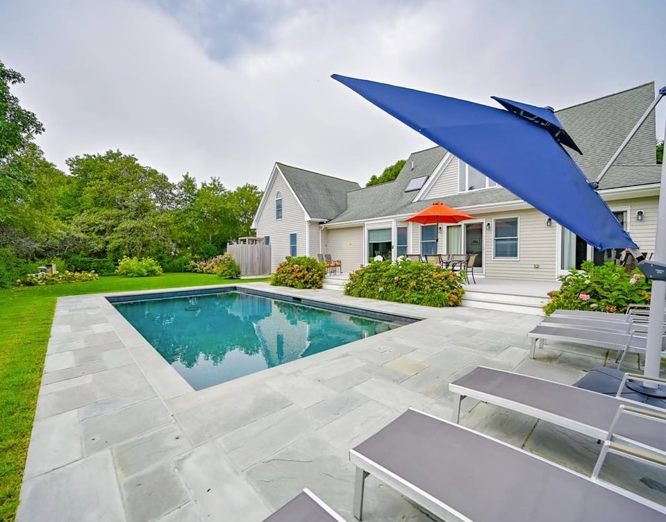 47 Schoolhouse Rd