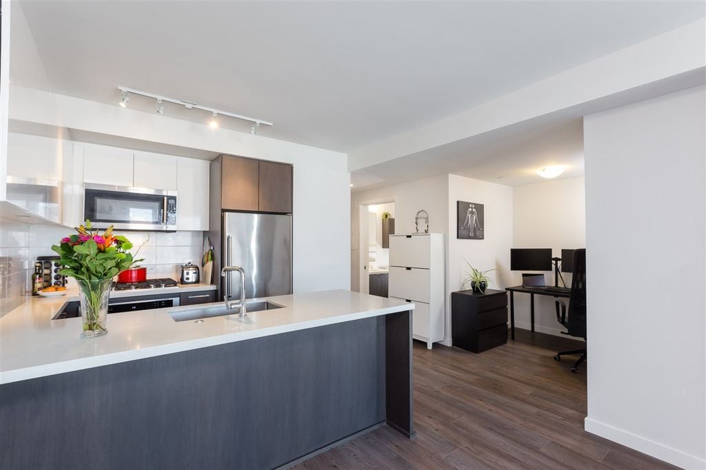 384 E 1st Ave, #312