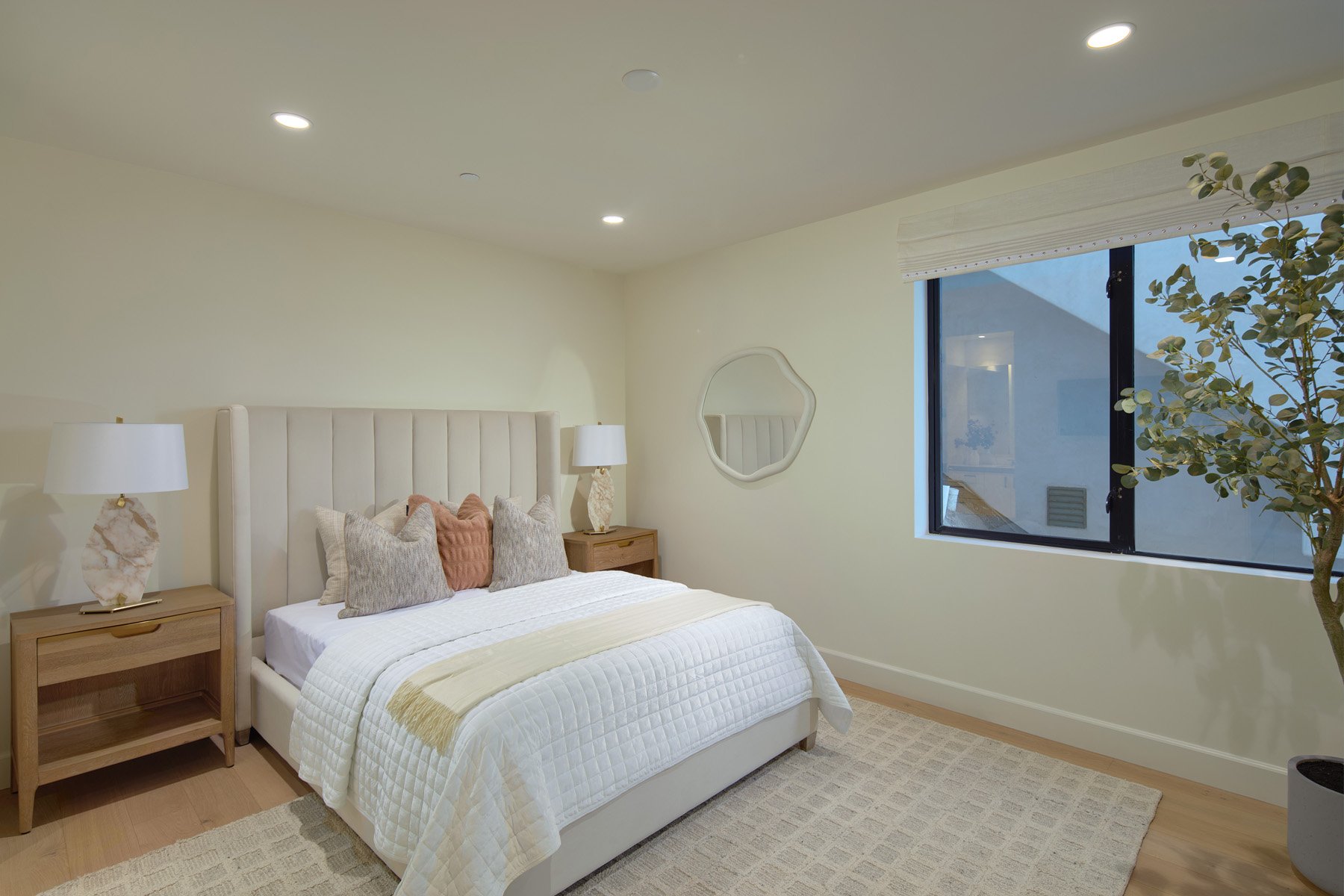 33 Bay Drive