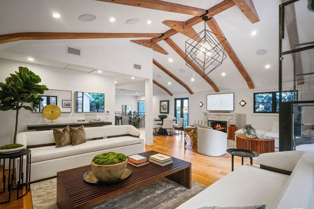 Luxe Eminence