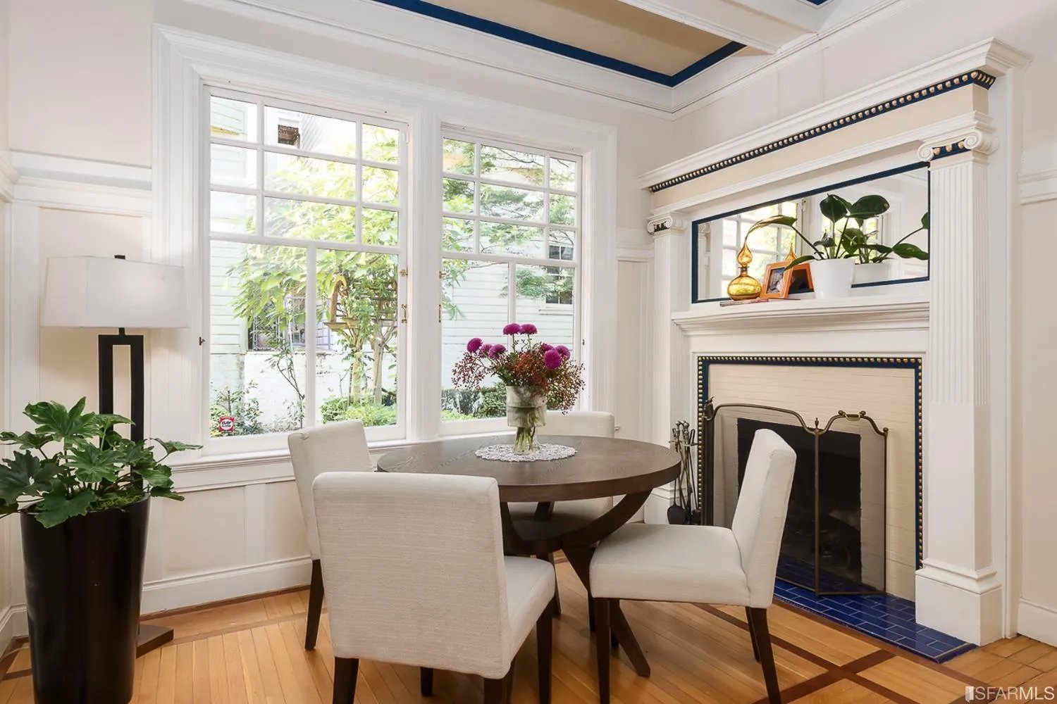 127-129 Baker St