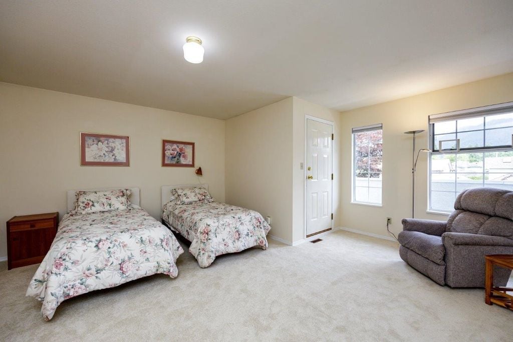 1652 Mahon Ave, #2