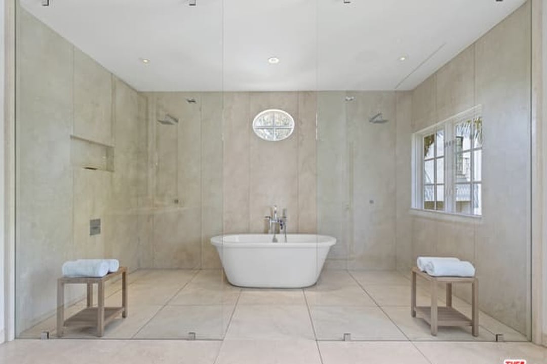 Retreat Grandeur