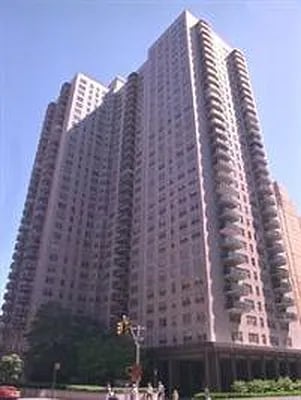 300 East 40th Street Unit: 12G