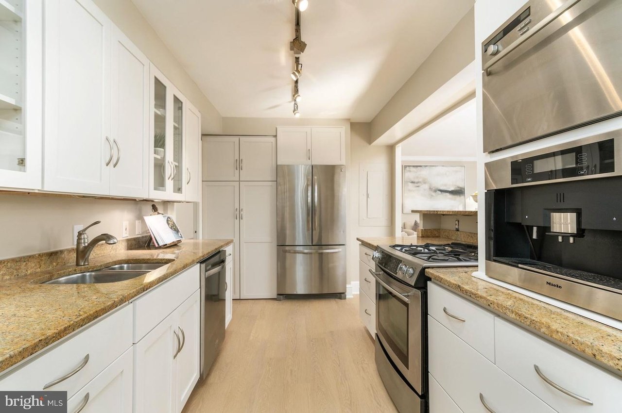 2700 Virginia Ave NW Unit 101/102