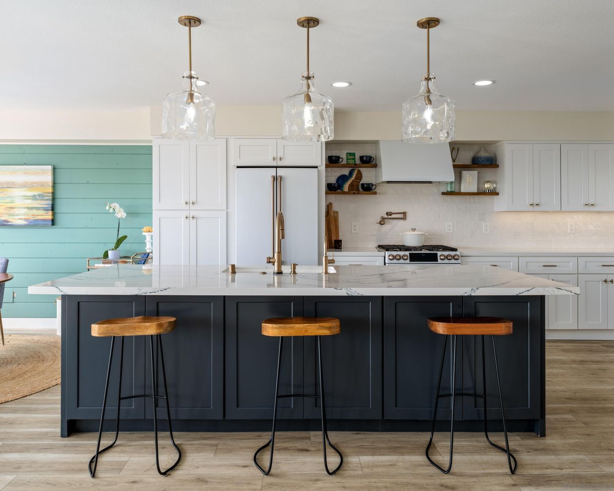 Sold | 579 Hygeia Ave