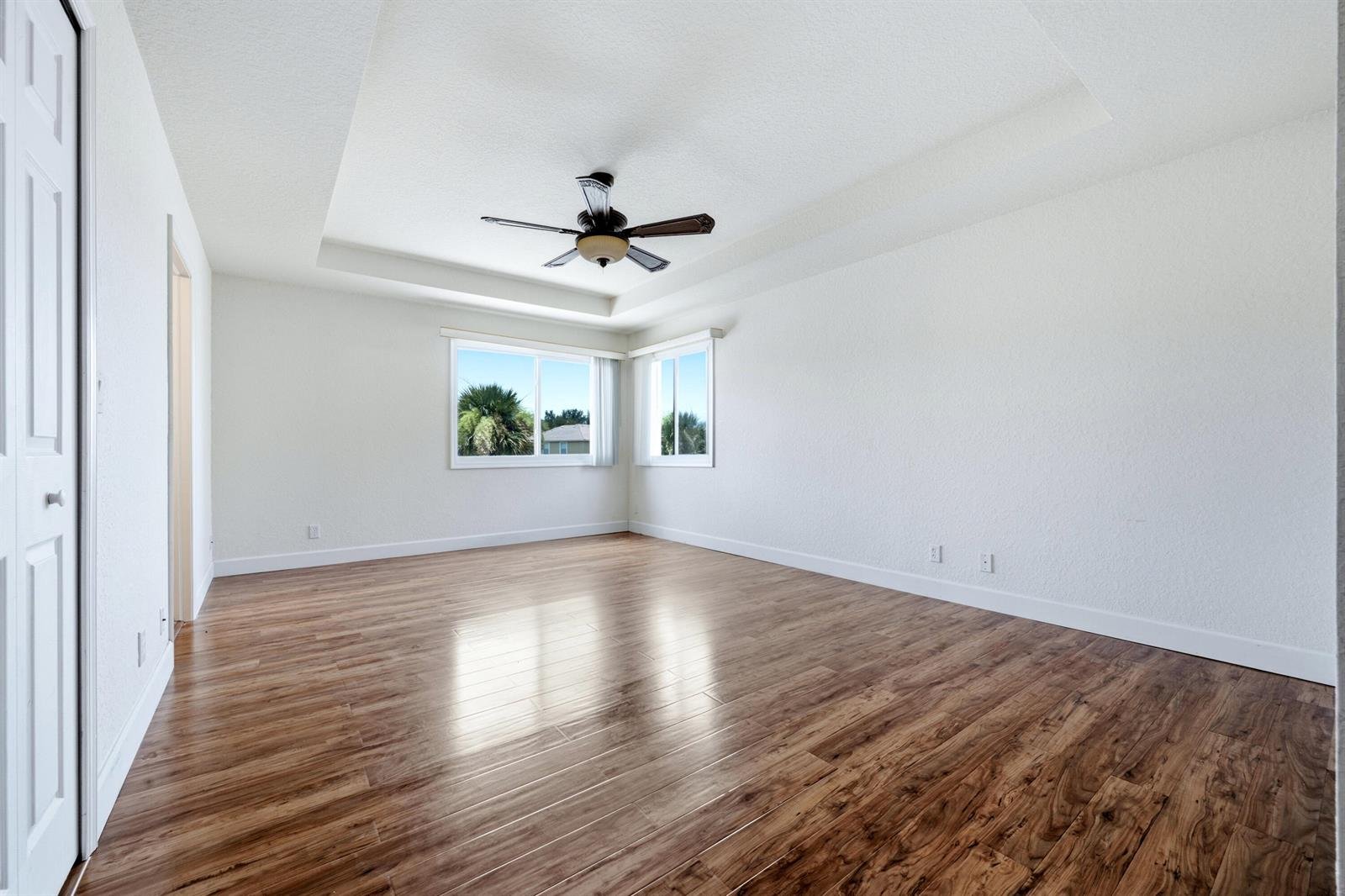 8113 Bautista Way