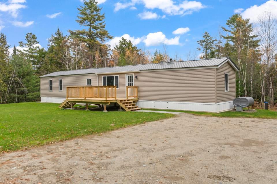 52 Guptill Rd Belgrade, ME 04917