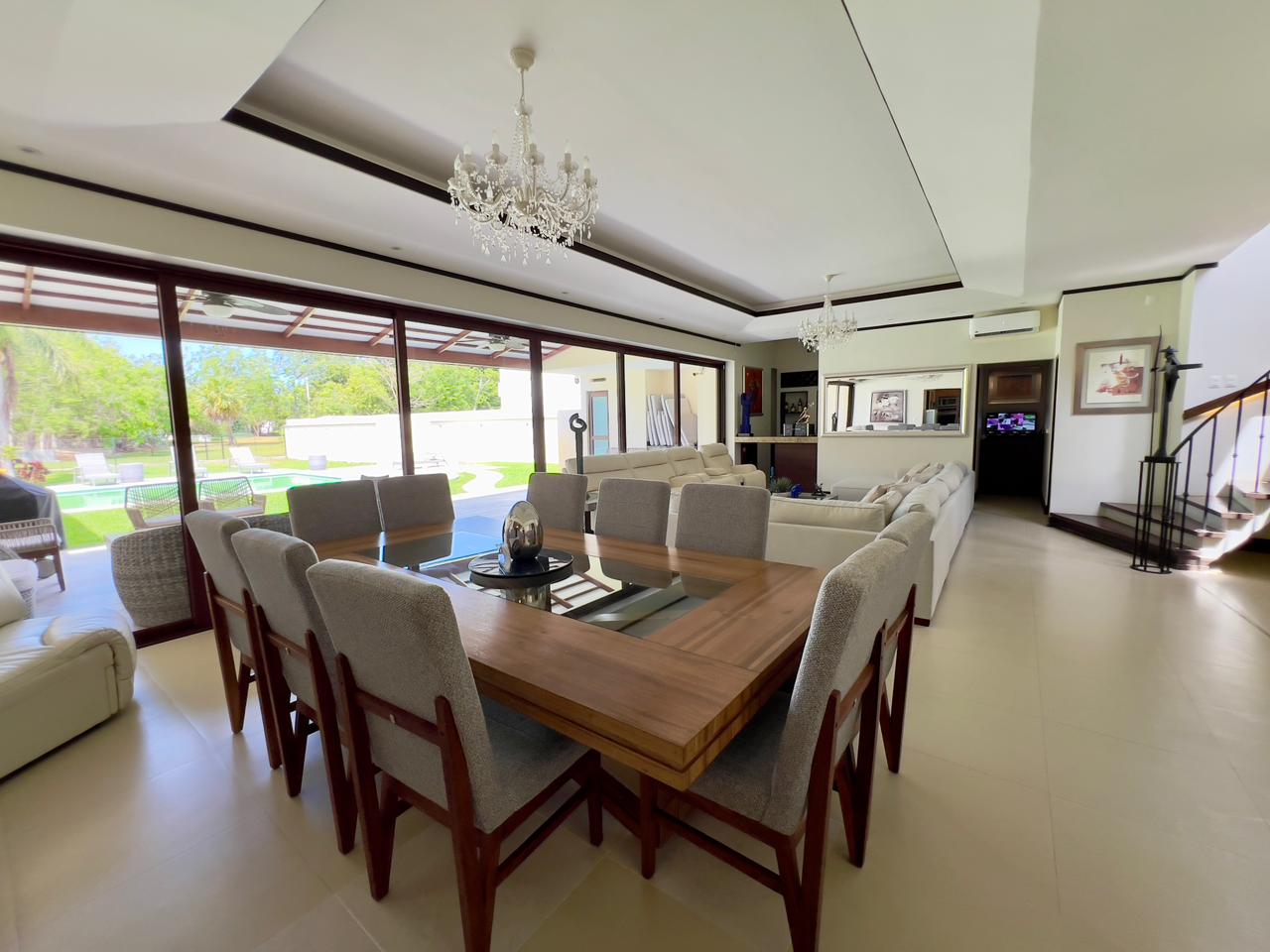 LUXURY HOUSE for SALE, in gated community, Cancun Centro