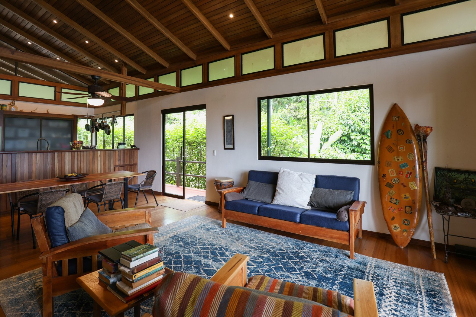 TROPICAL RETREAT IN PLATANILLO – OCEAN VIEW HOME PLUS APARTMENT IN ESTABLISHED COMMUNITY – 0.88 ACRES