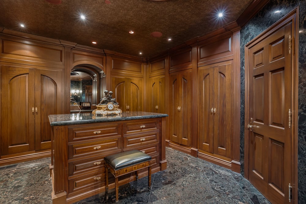 120 Montecito Ranch Ln