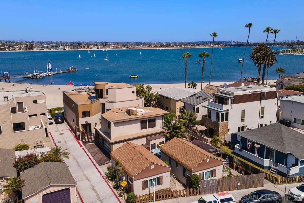 3949-3953 Mission Blvd