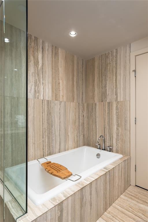 1406 - 707 Courtney St