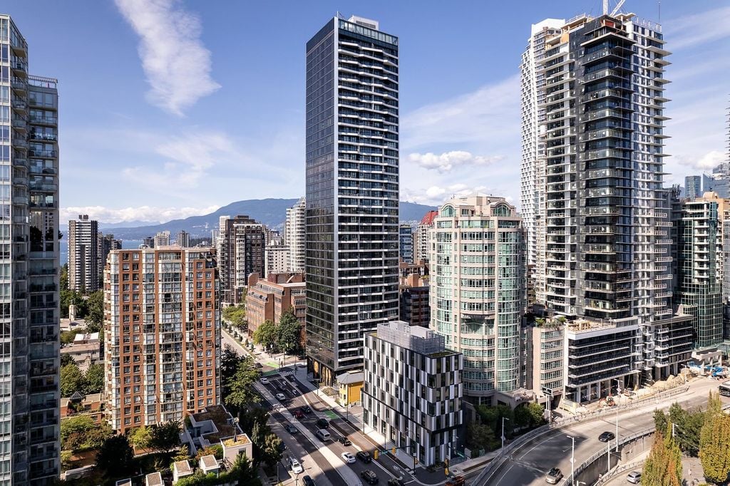 889 Pacific St, #2404