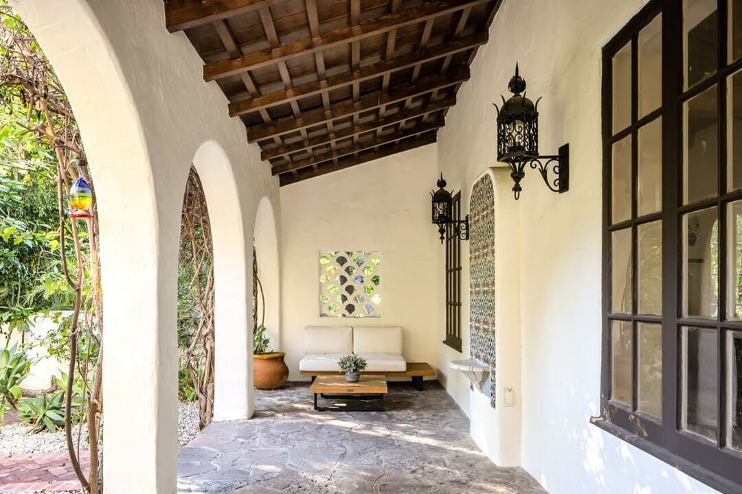 Sunset Vale Ave, 90069