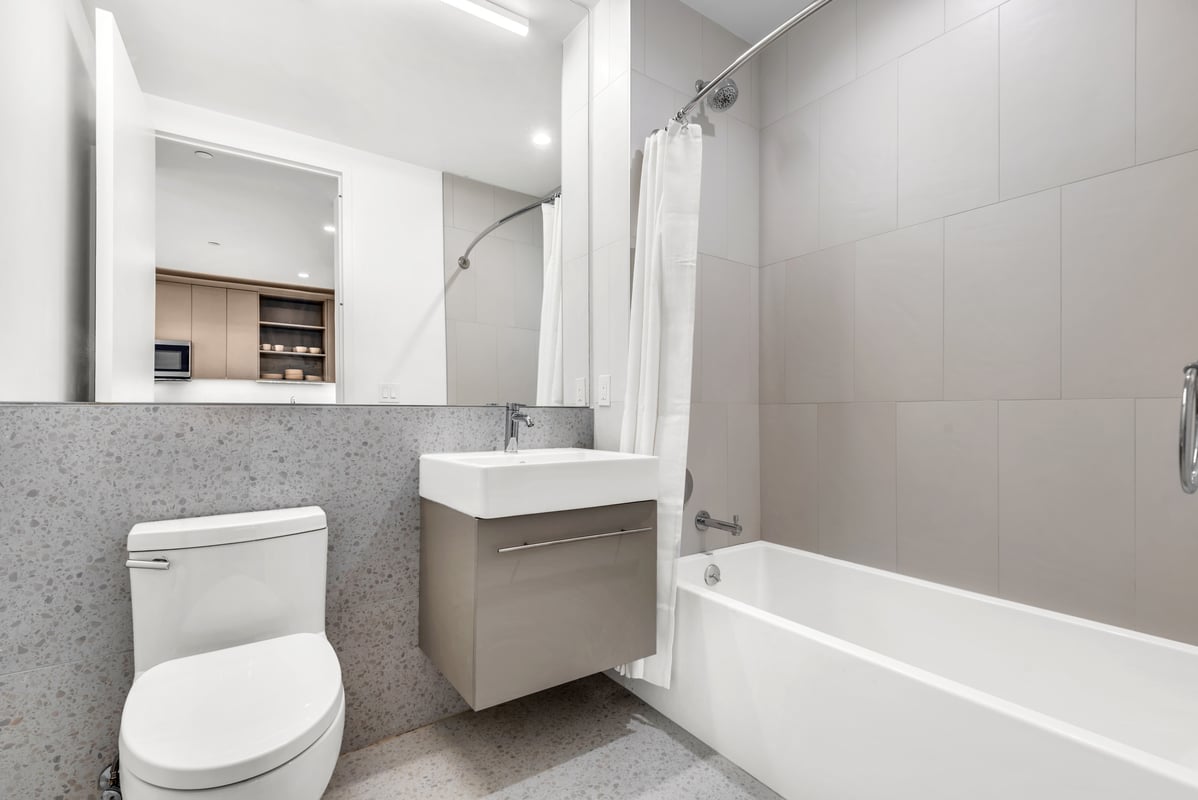 29-17 40th Avenue 907